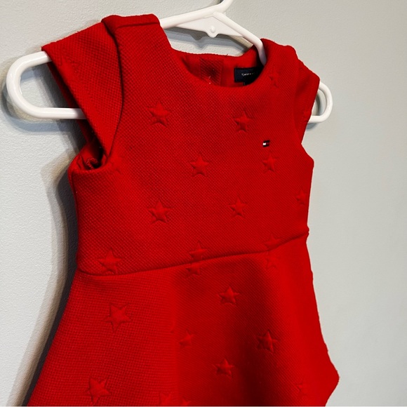 Adorable Tommy Hilfiger Infant Baby Girl Red Star Pattern Dress 3-6 Months - Picture 3 of 9